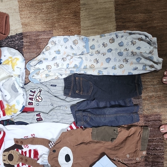 Sport babyJordan, nike, carter's 0 to 6 months onsies, sleepers, jump suits - Picture 4 of 7